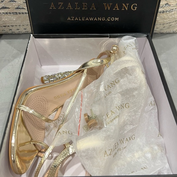 Azalea Wang Strappy Gold Stilettos with Bling Heel Size 8 ✨ - Picture 6 of 8